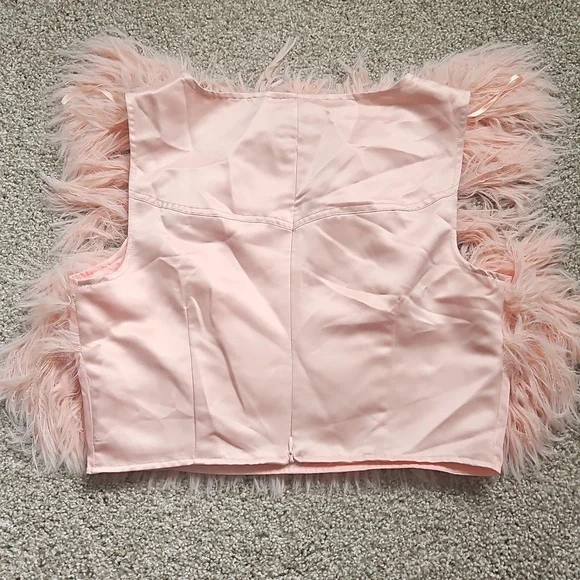 Avec Les Filles Women's Pink Feather Vest Sleeveless Back Zip Jewel Neckline L - Picture 3 of 4